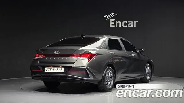 HYUNDAI AVANTE HYBRID — из Кореи под ключ