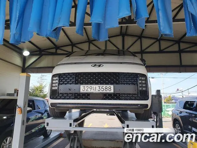 HYUNDAI STARIA — из Кореи под ключ