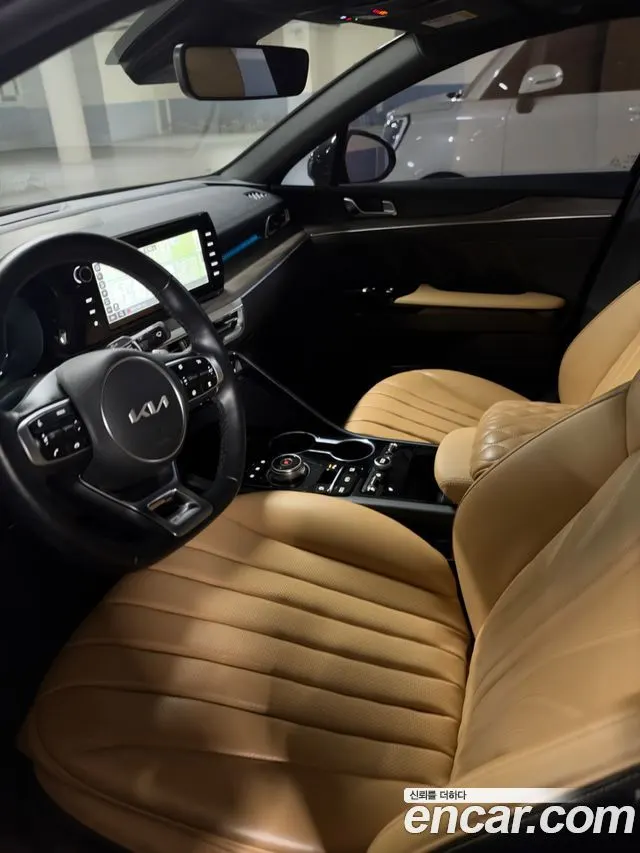 KIA K5 — из Кореи под ключ