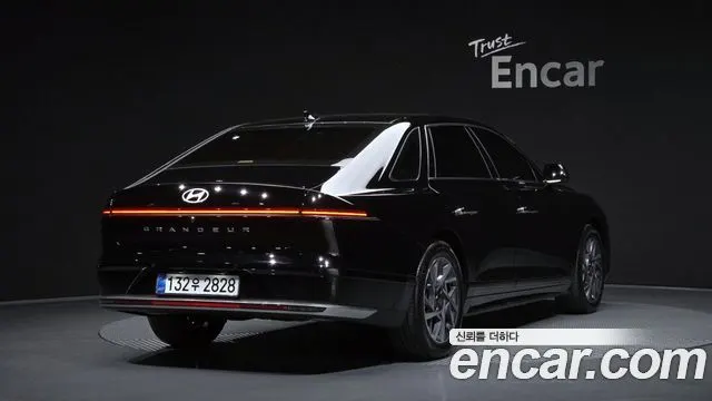HYUNDAI GRANDEUR — из Кореи под ключ