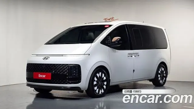 HYUNDAI STARIA — из Кореи под ключ