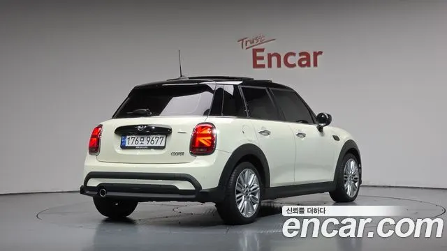 MINI COOPER 2022 — 12 784 км, белый-перламутр, Корея — под ключ — фото 1