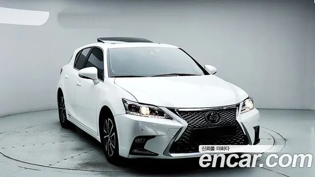 LEXUS CT200H 2020 — 48 115 км, белый, Корея — под ключ — фото 3