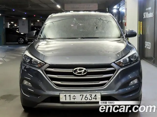 HYUNDAI TUCSON 2016 — 229 469 км, серебристо-серый, Корея — под ключ — фото 2