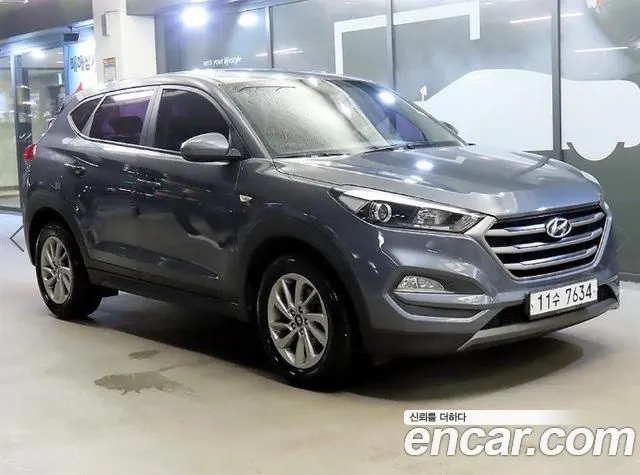 HYUNDAI TUCSON 2016 — 229 469 км, серебристо-серый, Корея — под ключ — фото 11