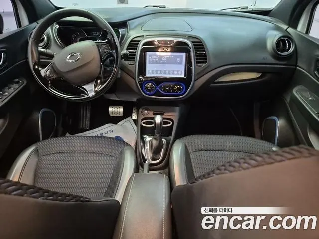 RENAULT KOREA QM3 2017 — 95 000 км, белый, Корея — под ключ — фото 7