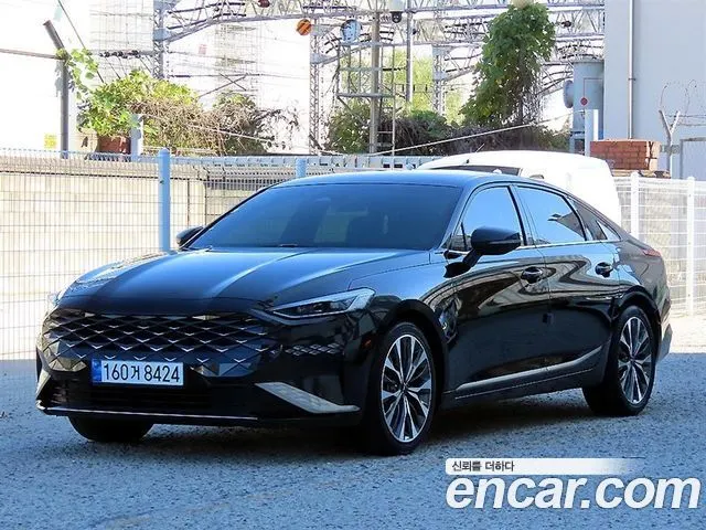 KIA K8 — из Кореи под ключ