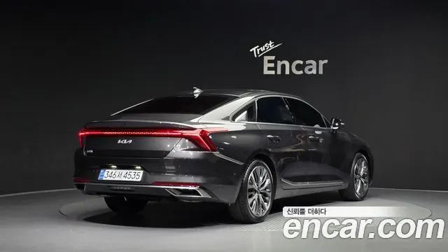 KIA K8 — из Кореи под ключ