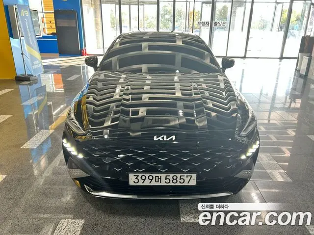 KIA K8 — из Кореи под ключ