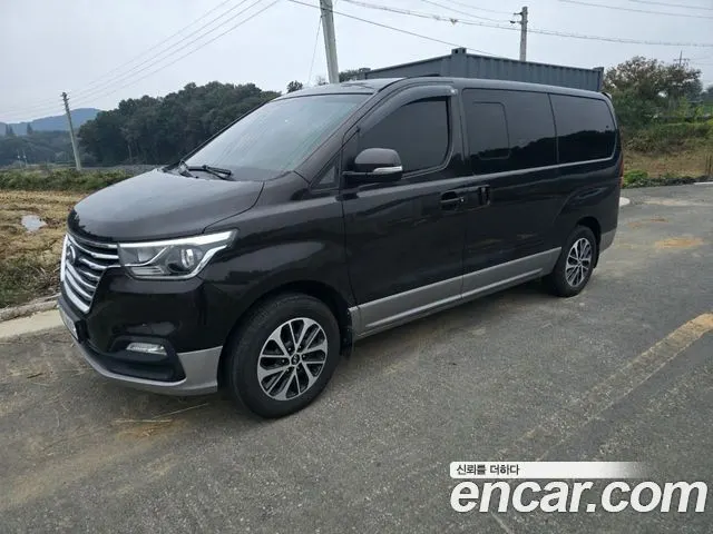 HYUNDAI GRAND STAREX — из Кореи под ключ